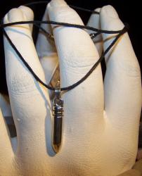Collier pendentif balle de revolver