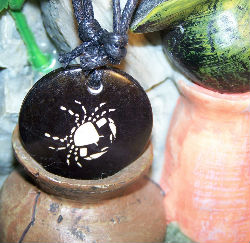 collier en os de bovin signe zodiaque