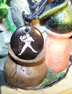 collier en os de bovin signe zodiaque